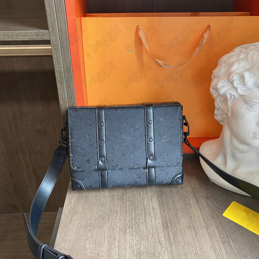 Trunk Messenger Bag Trunks Slingbag Designer Mens Flap Handbags Grain leather Crossbody Square Bags Favorite Multi Pochette M57726 M57952, Customize
Trunk Messenger Bag Trunks Slingbag Designer Mens Flap Handbags Grain leather Crossbody Square Bags Favorite Multi Pochette M57726 M57952, Customize