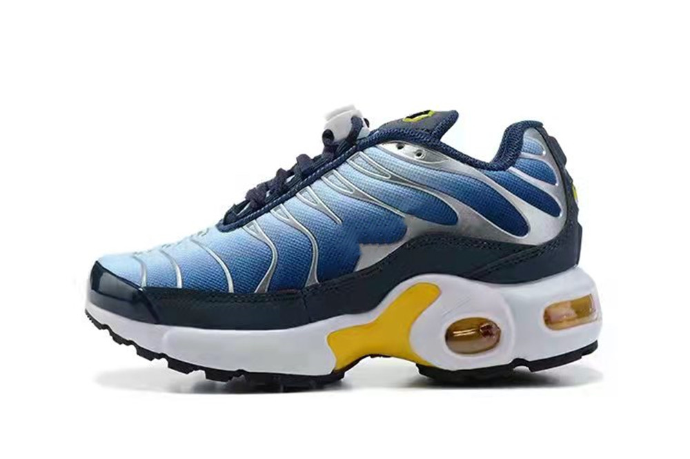 01 2021 top quality Classic Children's shoes TN kids boys girls Sports toddler Sneakers Trainers Jogging SIZE 28-35, Color 02
01 2021 top quality Classic Children's shoes TN kids boys girls Sports toddler Sneakers Trainers Jogging SIZE 28-35, Color 02