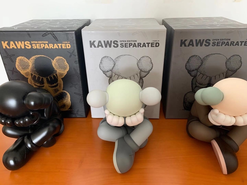 New style The Originalfake K A W S 13CM*20CM*20CM 1.3KG The Separated Companion Figure With Original Box Action Figure model decorations Toys Gift
New style The Originalfake K A W S 13CM*20CM*20CM 1.3KG The Separated Companion Figure With Original Box Action Figure model decorations Toys Gift