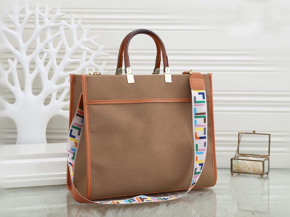 Designer Tote Bag Women Handbags Luxury Shoulder Bags Canvas Fashion Crossbody Messenger Purse Lady Outdoor Packs Large Capacity
Designer Tote Bag Women Handbags Luxury Shoulder Bags Canvas Fashion Crossbody Messenger Purse Lady Outdoor Packs Large Capacity
