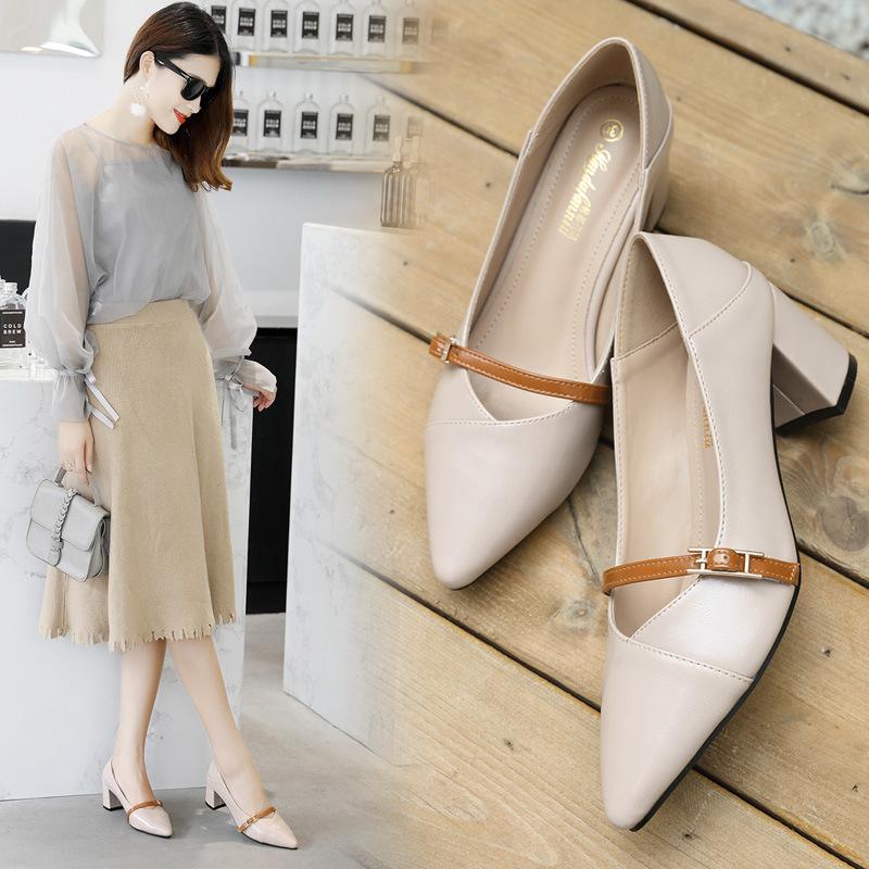 Dress Shoes 2021 Women's Black High-heeled Girl Pointed Thick Heel Sexy Joker Occupation Work Sheet Leather
Dress Shoes 2021 Women's Black High-heeled Girl Pointed Thick Heel Sexy Joker Occupation Work Sheet Leather