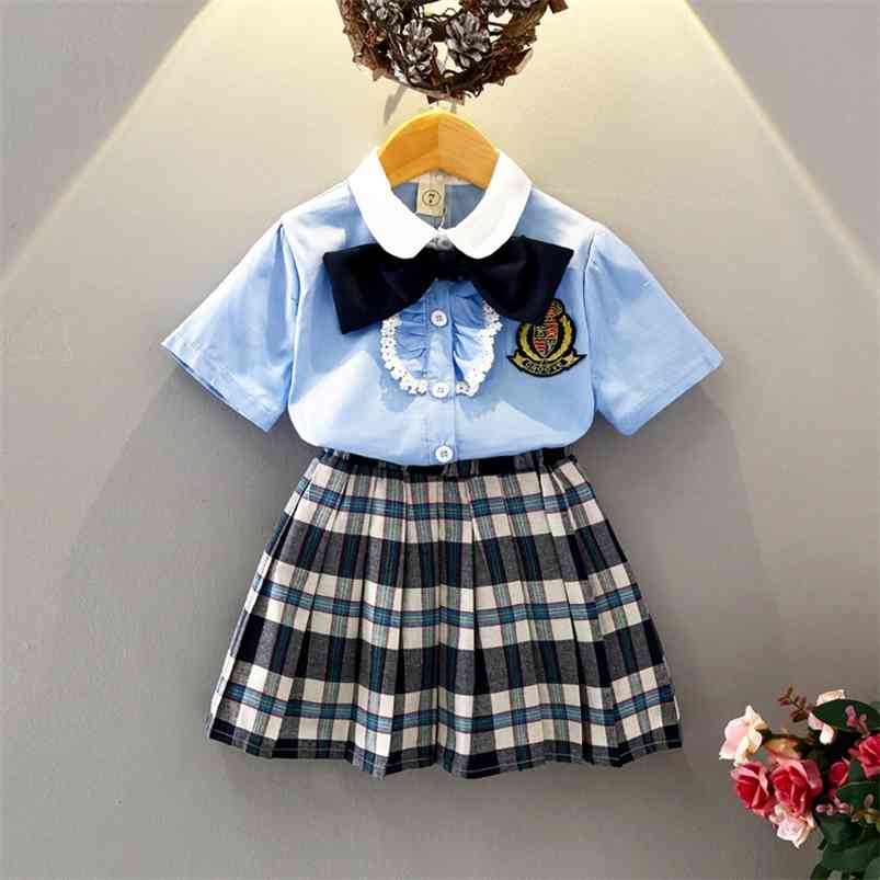 Arrivals Summer Children Sets Short Sleeve Black Bow Embroidery T-shirt Plaid Skirt Casual 2Pcs Girls Clothes 2-7T 210629, Blue
Arrivals Summer Children Sets Short Sleeve Black Bow Embroidery T-shirt Plaid Skirt Casual 2Pcs Girls Clothes 2-7T 210629, Blue