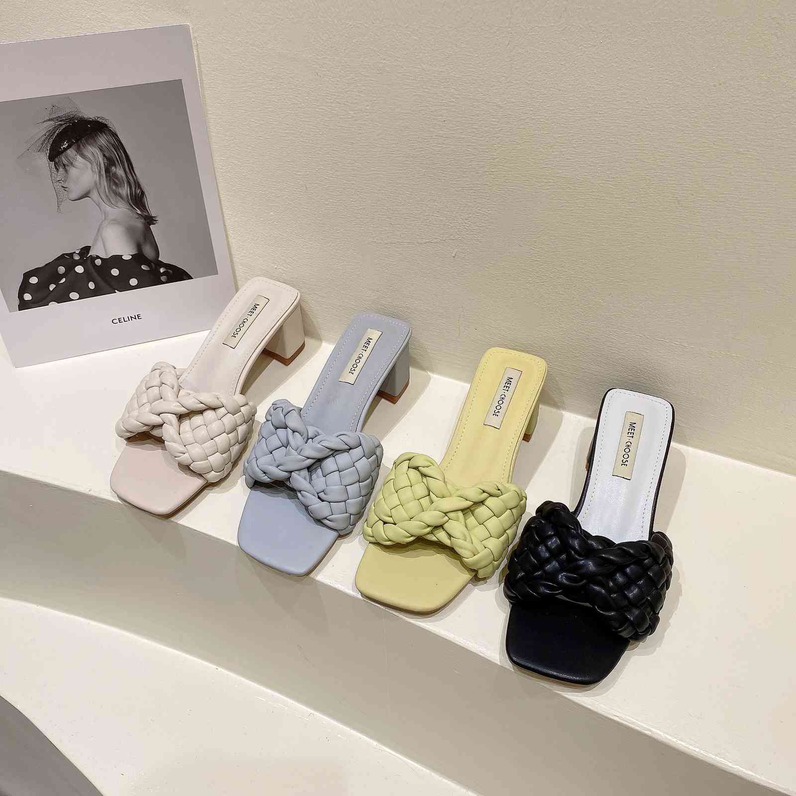 Slippers 2021 Summer Women Weave Design Sandals Slides Thick High Heels Gladiator Mules Shoes Woman Party Pumps Size 35-39 01NZ, Black
Slippers 2021 Summer Women Weave Design Sandals Slides Thick High Heels Gladiator Mules Shoes Woman Party Pumps Size 35-39 01NZ, Black