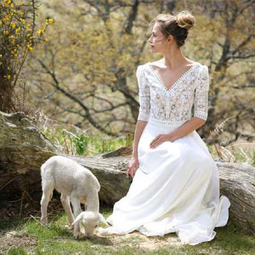 Elegant White Lace Tunic Women Summer Beach Dress Robe de plage Sarong Plus Size Swimsuit Cover Up Long Kaftan Swim Skirt #Q610 210420