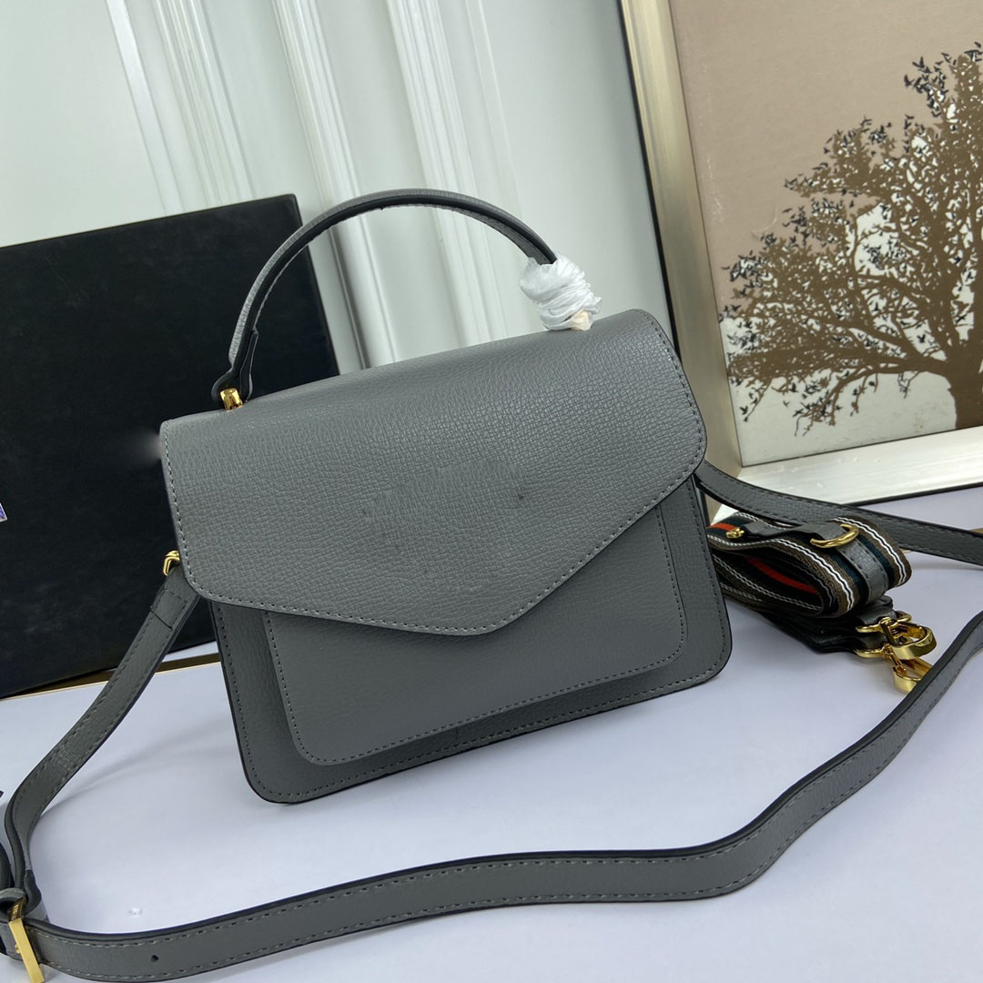 Fashion Women Handbag Saddle Designer Ladies Shoulder Bags Youth Flap Sweet Wind Genuine Leather Crossbody Bag 2094
Fashion Women Handbag Saddle Designer Ladies Shoulder Bags Youth Flap Sweet Wind Genuine Leather Crossbody Bag 2094