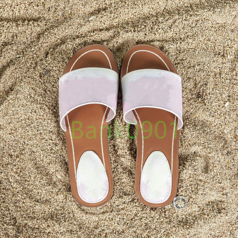 Luxury Designer Quality women's slippers Wholesale Price sandals genuine leather sneakers sole made good materials exquisite2 workmanship with box size 35-42
Luxury Designer Quality women's slippers Wholesale Price sandals genuine leather sneakers sole made good materials exquisite2 workmanship with box size 35-42