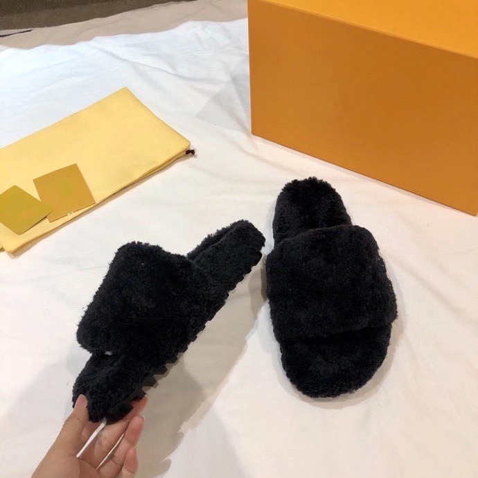 PASEO COMFORT Lambswool Wool Slippers Winter Flat Furry Slides Ladies FLATS with Gift box size 35-41, Black
PASEO COMFORT Lambswool Wool Slippers Winter Flat Furry Slides Ladies FLATS with Gift box size 35-41, Black