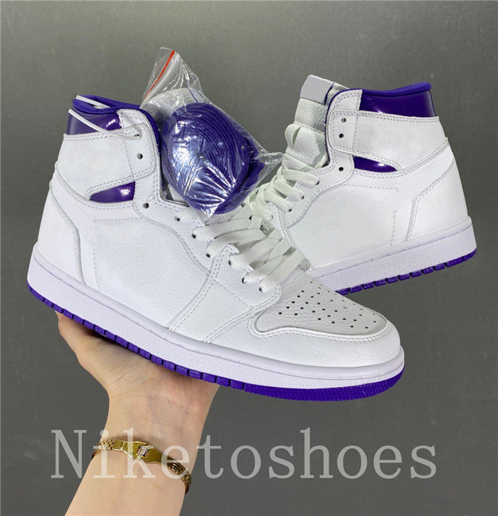 1 High OG WMNS Court Purple Women Shoes White Purple 1980 Metallic Purple Trainer Casual Mens Sneaker
1 High OG WMNS Court Purple Women Shoes White Purple 1980 Metallic Purple Trainer Casual Mens Sneaker