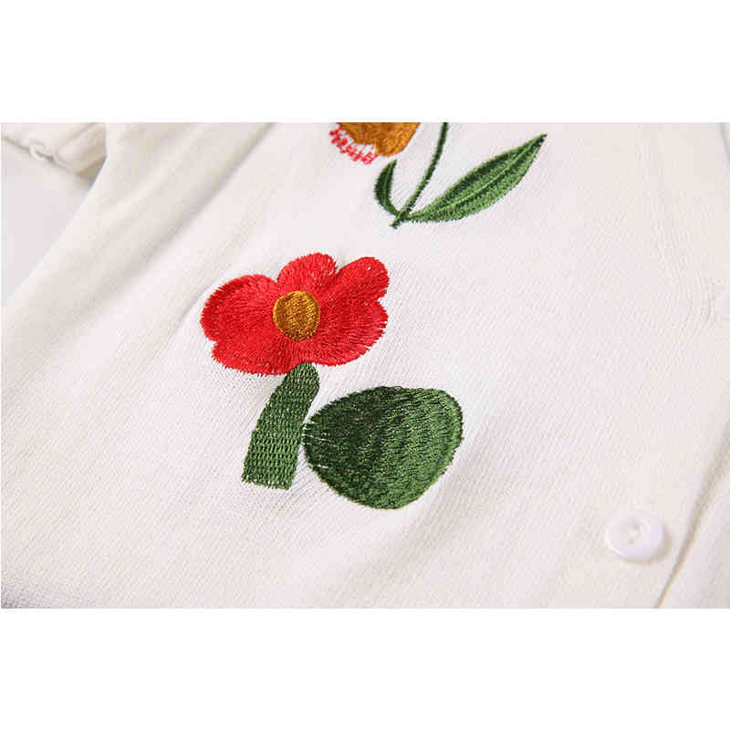 Women Single Breasted Floral Embroidery Knitted Blouse Summer Elegant Fashion V Neck Shirt All-match Chic Short Sleeve Tops 210430