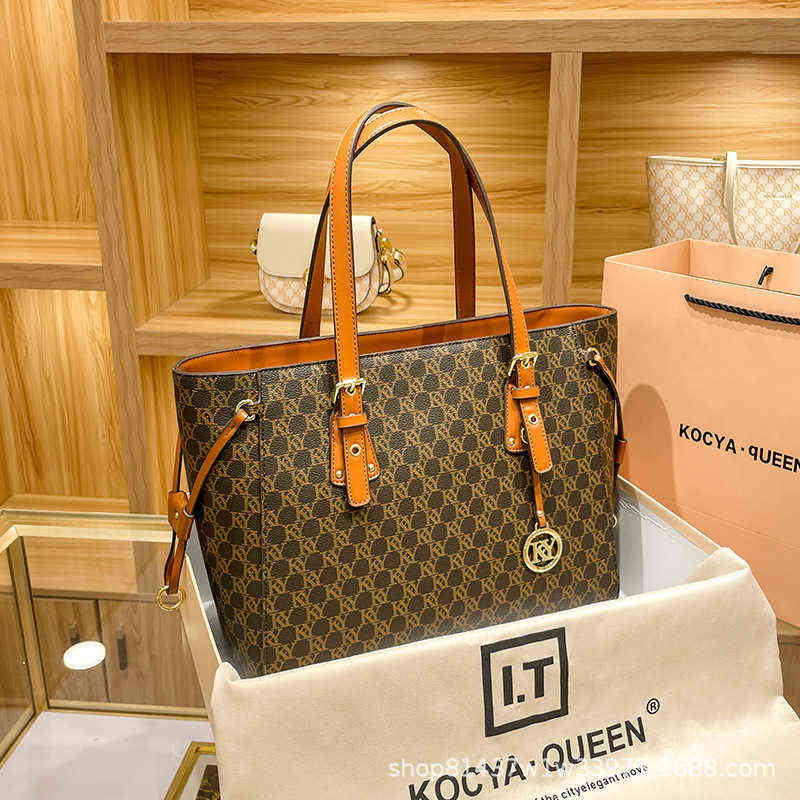 Minority large capacity women's bag 2021 autumn and winter versatile atmosphere Tote Bag Handbag One Shoulder Bag Fashion
Minority large capacity women's bag 2021 autumn and winter versatile atmosphere Tote Bag Handbag One Shoulder Bag Fashion