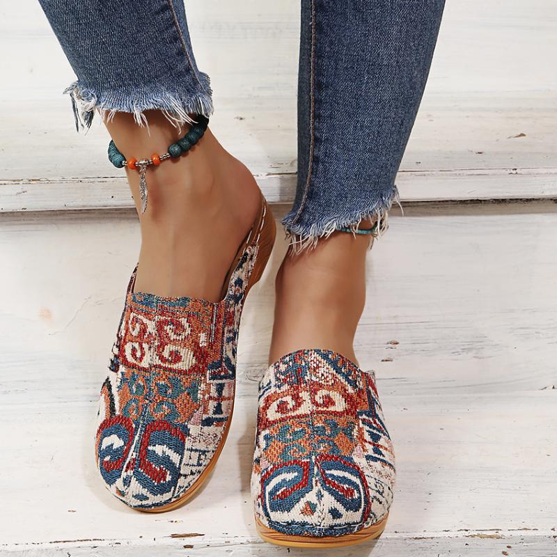 Slippers The European And American Summer Autumn Comfortable Ladies With Large Size High Heel Flowery Cloth, Burgundy
Slippers The European And American Summer Autumn Comfortable Ladies With Large Size High Heel Flowery Cloth, Burgundy