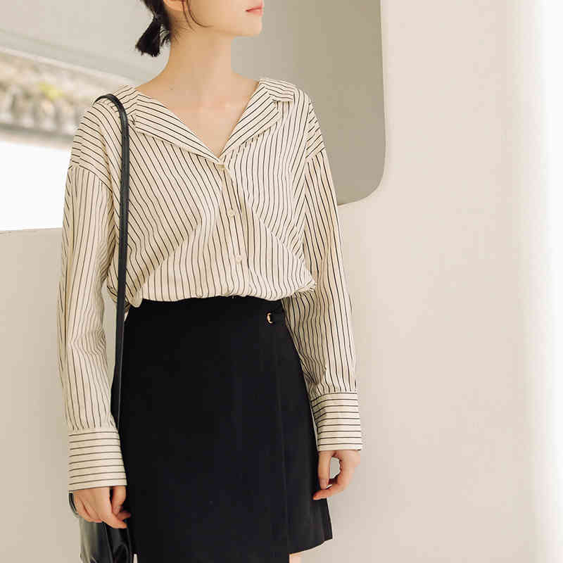 Chic Backless Striped Blouse Women V Neck Batwing Long Sleeve Loose Shirt Lady Bow Tie Ladies Tops Blusa Feminina 210508