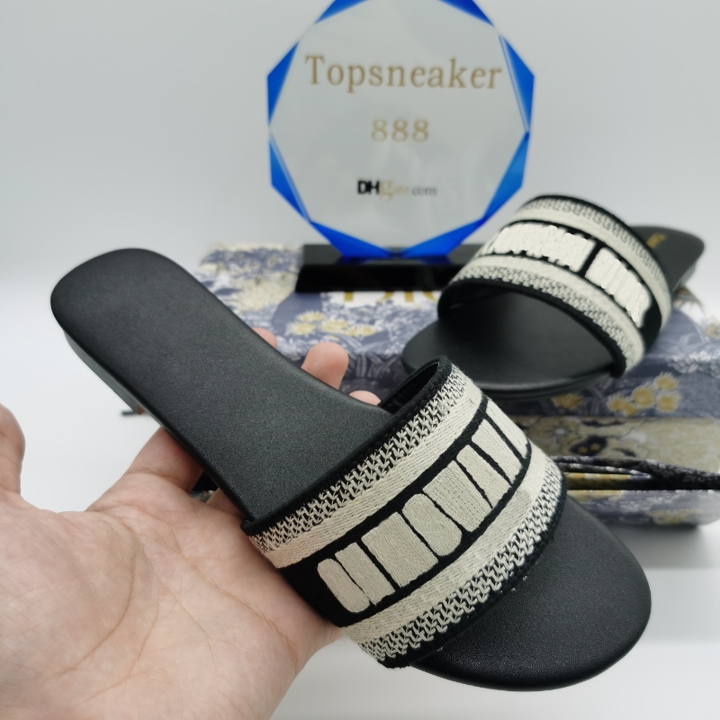 Women Sandals Paris Slippers Summer Girls Beach Slides Flip Flops Loafers Sexy Embroidered Black White Red Green Blue With Box
Women Sandals Paris Slippers Summer Girls Beach Slides Flip Flops Loafers Sexy Embroidered Black White Red Green Blue With Box