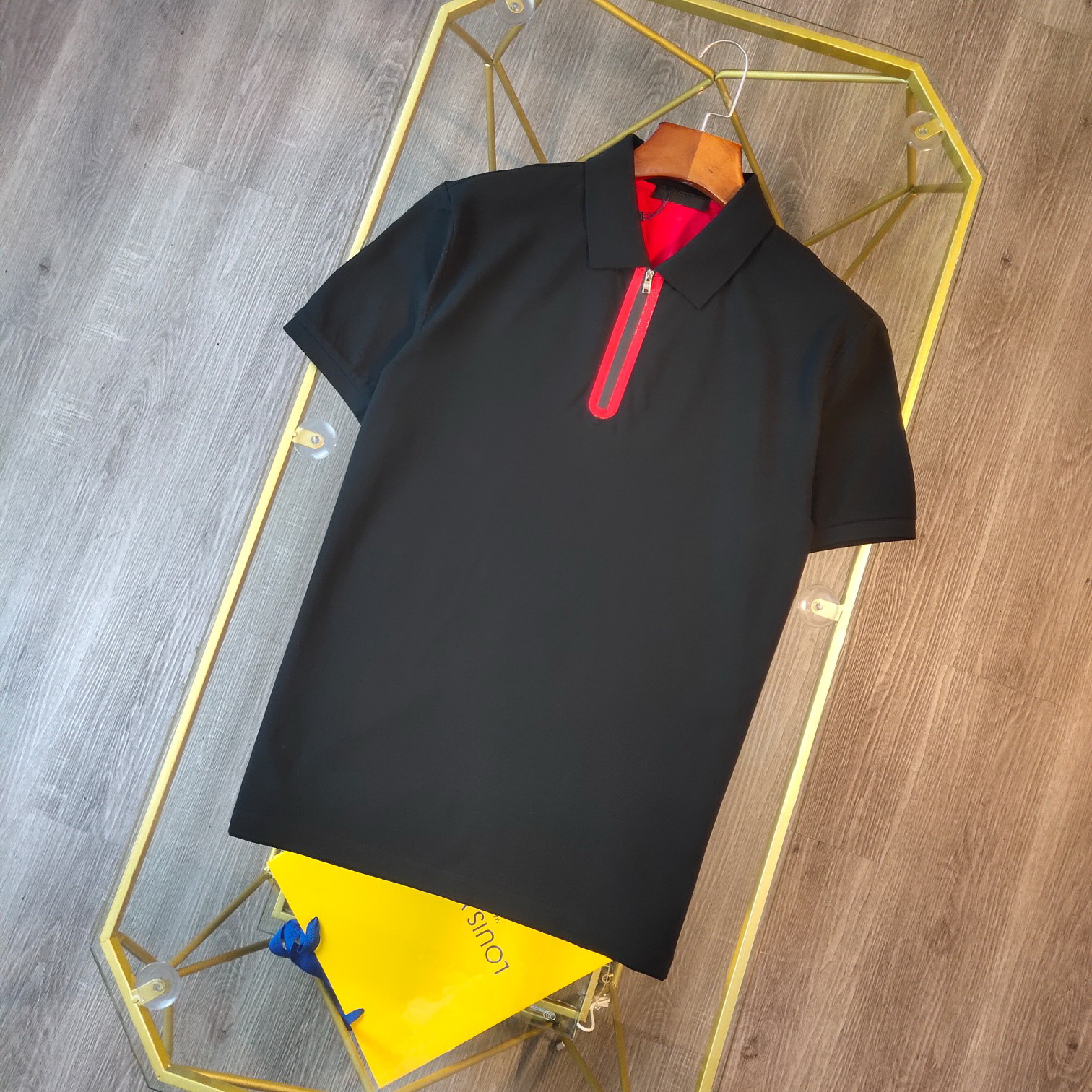2021 Mens T-shirts Luxury Man Designer Polos Clothing O Neck Short Sleeve Summer Top High Quality Clothes for Female, White;black
2021 Mens T-shirts Luxury Man Designer Polos Clothing O Neck Short Sleeve Summer Top High Quality Clothes for Female, White;black