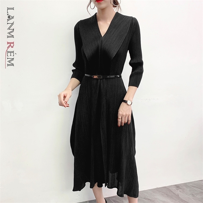 Pleated Dress For Woman Spring Autumn Long Sleeve V Neck Dresses With Belt Female Elegant Clothing YH709 210526, Hide blue
Pleated Dress For Woman Spring Autumn Long Sleeve V Neck Dresses With Belt Female Elegant Clothing YH709 210526, Hide blue