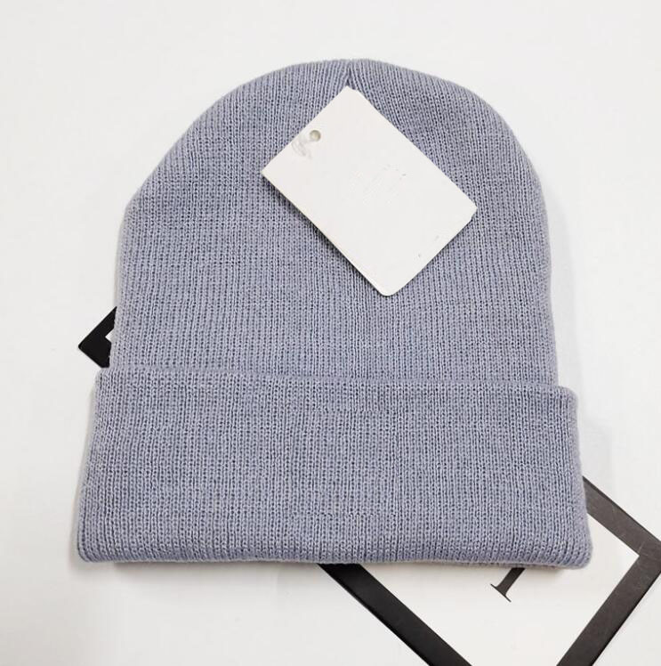 10pcs Winter Christmas Hats For man woMen sport Fashion Beanies Skullies Chapeu Caps Cotton Gorros Wool warm hat Knitted cap 6colors, Red
10pcs Winter Christmas Hats For man woMen sport Fashion Beanies Skullies Chapeu Caps Cotton Gorros Wool warm hat Knitted cap 6colors, Red