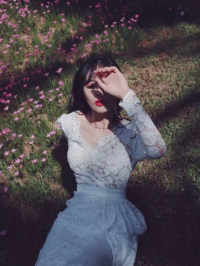 Elegant white Lace Dress For Women Sexy V-Neck Sleeveless High Waist Ruffle split Dresses Summer Chic Lady de fiesta 210421