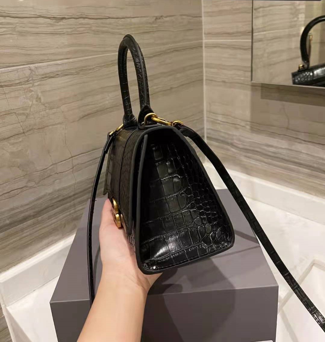 freeship ysiykiy shoulder bag Brand Top quality Women's handbag cow leather Crescent shape shopping B tote purse, Black 01
freeship ysiykiy shoulder bag Brand Top quality Women's handbag cow leather Crescent shape shopping B tote purse, Black 01