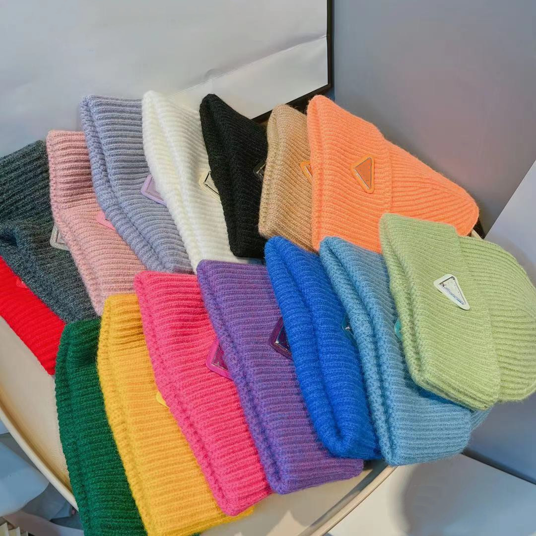 Autumn and Winter Top Luxury Designer Letters Woolen Hat Women Out of The Street Lovers Melon Hats Warm Cold Men, No box
Autumn and Winter Top Luxury Designer Letters Woolen Hat Women Out of The Street Lovers Melon Hats Warm Cold Men, No box