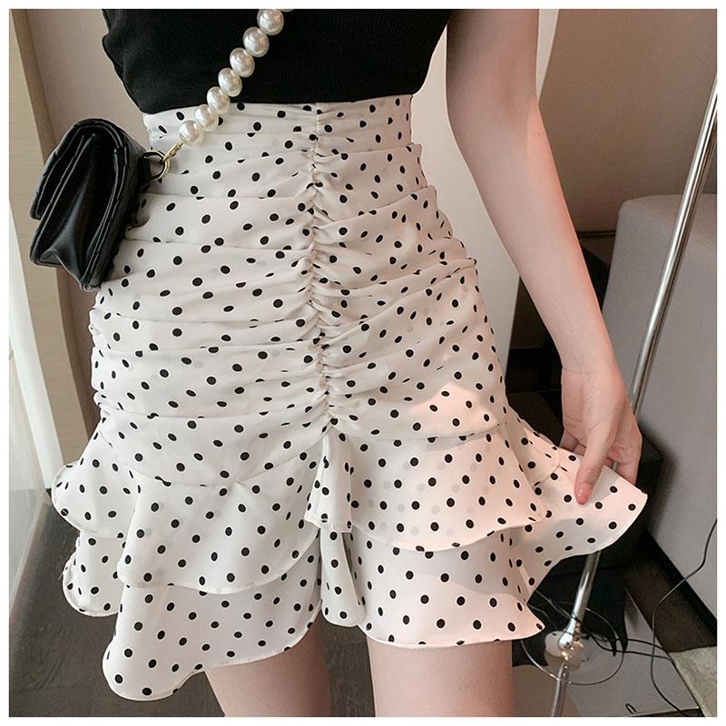 Skirts 2021 Polka Dot Print Summer Chiffon Women Pleated Vintage Mini Skirt High Waist Harajuku Sexy Elegant Streetwear, Black
Skirts 2021 Polka Dot Print Summer Chiffon Women Pleated Vintage Mini Skirt High Waist Harajuku Sexy Elegant Streetwear, Black