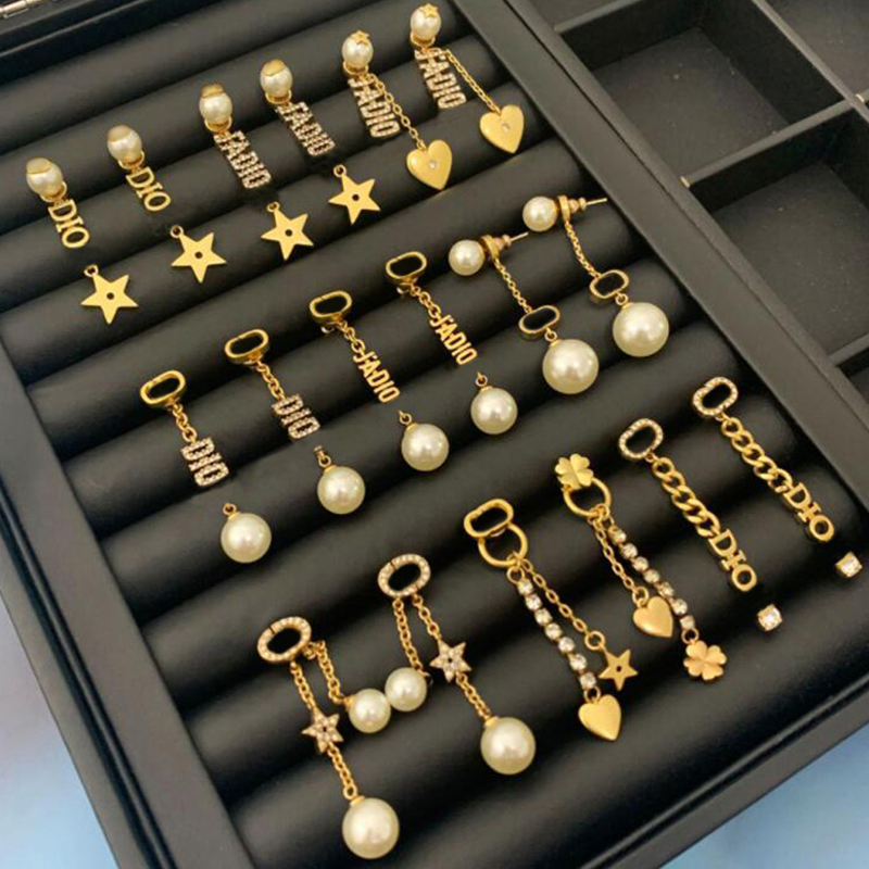Luxurys Designer Jewelry Fashion Womens Drop Dangle Ear Stud 18K Gold Plated Crystal Pearl Heart Star Leaf Earrings Diamond Wedding Accessor, Silver
Luxurys Designer Jewelry Fashion Womens Drop Dangle Ear Stud 18K Gold Plated Crystal Pearl Heart Star Leaf Earrings Diamond Wedding Accessor, Silver