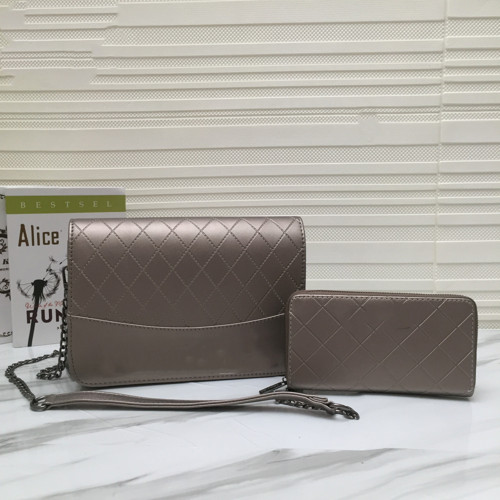 2-piece set luxurious high qulity Embroidery check style tote fashion Envelope handbags ladies designer leather composite lady clutch CC bag
2-piece set luxurious high qulity Embroidery check style tote fashion Envelope handbags ladies designer leather composite lady clutch CC bag