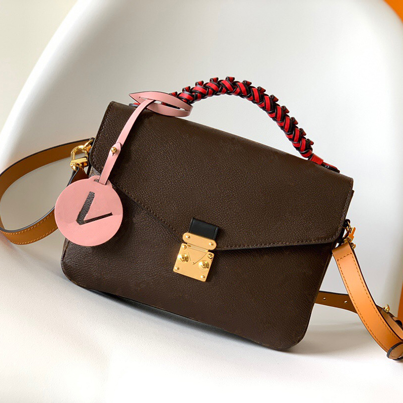 5A + top quality bag brand designs Luxury women handbag 2021 classic fashion messenger shoulder bags flower tote genuine leather crossbody purse come with box, White
5A + top quality bag brand designs Luxury women handbag 2021 classic fashion messenger shoulder bags flower tote genuine leather crossbody purse come with box, White