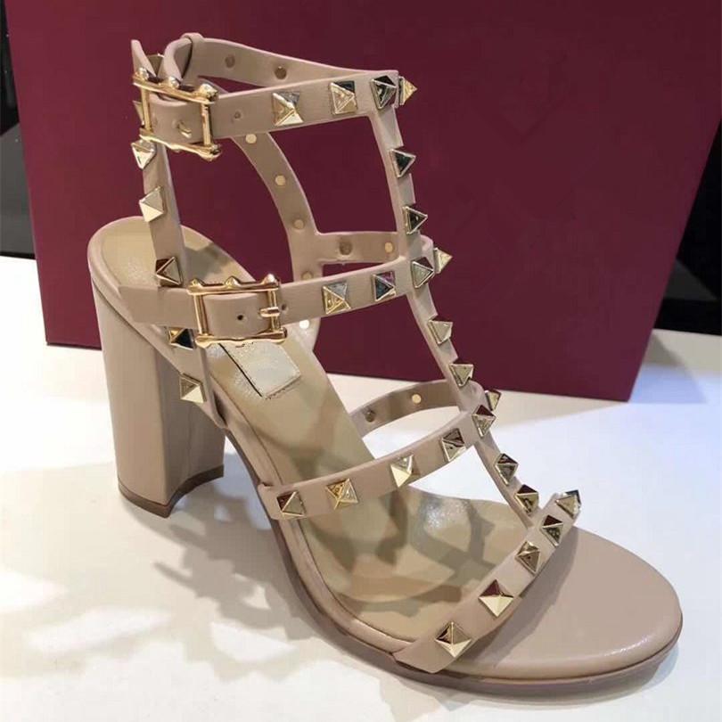 Designer Sandals Women Rockstud High Heel Classic Rivets Metal Sandal Open Toe Stud Shoes Luxury Fashion Slingback Pumps Dress Shoe With Box, Black
Designer Sandals Women Rockstud High Heel Classic Rivets Metal Sandal Open Toe Stud Shoes Luxury Fashion Slingback Pumps Dress Shoe With Box, Black