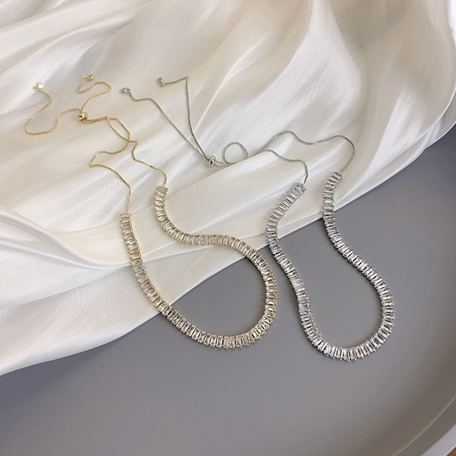 Light Luxury Full Diamond Zircon Bracelet Women's Korean Version Simple Personality Niche Design Fashion Sense Adjustable Pull-out U4PU719
Light Luxury Full Diamond Zircon Bracelet Women's Korean Version Simple Personality Niche Design Fashion Sense Adjustable Pull-out U4PU719