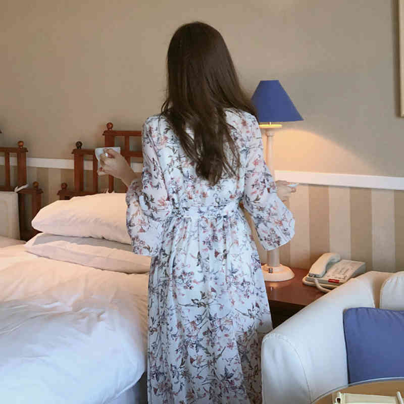 Women Dress Summer Vintage Midi Long es Vestidos V-neck Flare Short Sleeve Print Sweet Casual Chiffon 10451 210518