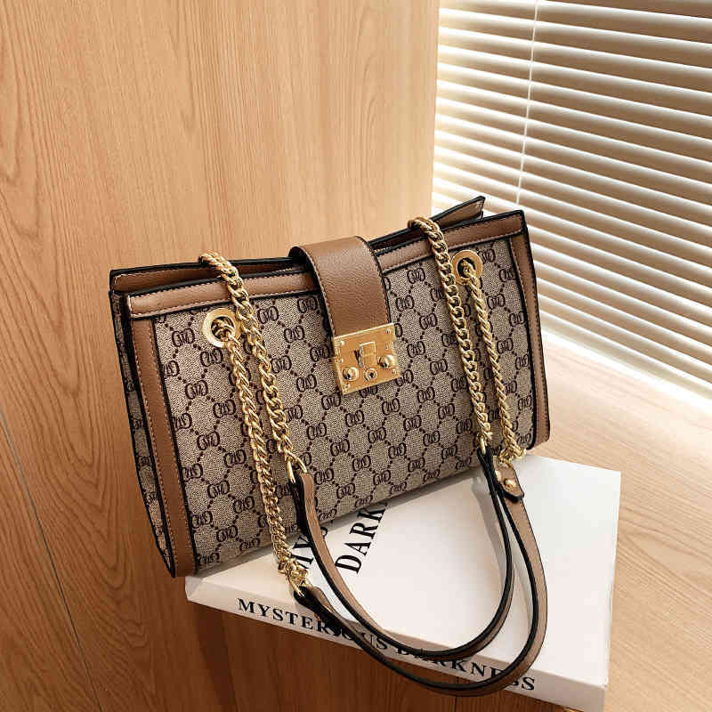 2022 Factory Wholesale Hong printed light luxury women's bag fashion high-capacity one shoulder portable Messenger Tote Bag ETBX, Khaki
2022 Factory Wholesale Hong printed light luxury women's bag fashion high-capacity one shoulder portable Messenger Tote Bag ETBX, Khaki