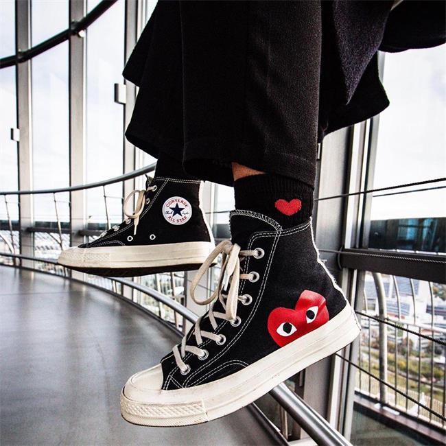 Dìòr Cònvèrsè Chuck High Top Sneakers Low 1970s All Star Taylor Designer Women Luxury Baskets Femmes Slides Men Shoes Canvas Casual 415
Dìòr Cònvèrsè Chuck High Top Sneakers Low 1970s All Star Taylor Designer Women Luxury Baskets Femmes Slides Men Shoes Canvas Casual 415
