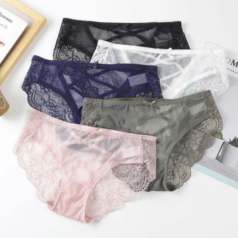 Women's Panties Sexy Transparents Underwear Lace Women Hollow Out Woman Lingerie Low Waist M- Large Size Lady Soft Underpantes, Black
Women's Panties Sexy Transparents Underwear Lace Women Hollow Out Woman Lingerie Low Waist M- Large Size Lady Soft Underpantes, Black