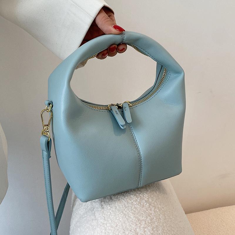 Cross Body French Designer Luxury Female Handbags High Quality Leather Messenger Bag Summer Fresh Color Crossbody Pack 2021 Bolsa De Hombro, Black
Cross Body French Designer Luxury Female Handbags High Quality Leather Messenger Bag Summer Fresh Color Crossbody Pack 2021 Bolsa De Hombro, Black
