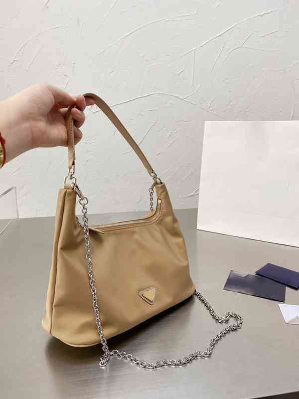 Evening bag Cross Body Bags Luxury Brand Tote Women Nylon Underarm Handbag Shoulder Designer Crossbody Female Mobile Phone Purses 1224
Evening bag Cross Body Bags Luxury Brand Tote Women Nylon Underarm Handbag Shoulder Designer Crossbody Female Mobile Phone Purses 1224