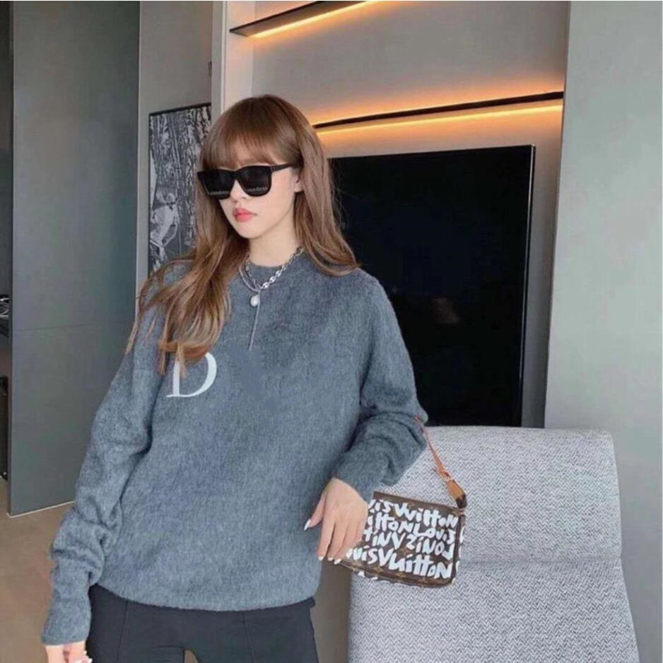 2021 autumn/winter knitted sweater SSS top design high-end fashion women's letters embroidery temperament youth casual round neck pullover, Gray
2021 autumn/winter knitted sweater SSS top design high-end fashion women's letters embroidery temperament youth casual round neck pullover, Gray