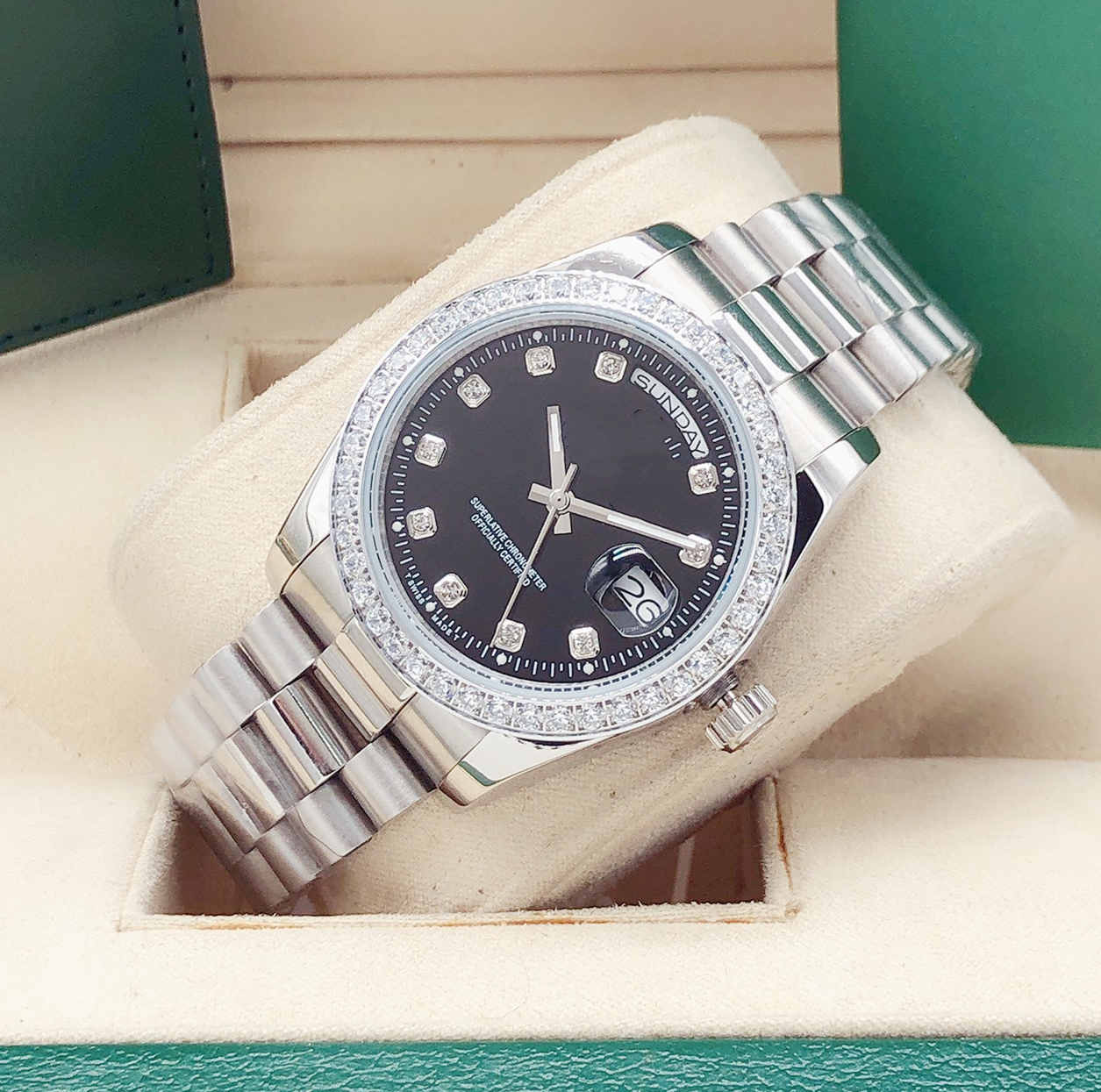 New 2021 36mm stainless steel diamond ring automatic mechanical watch day date men women fashion Watches Wristwatches master
New 2021 36mm stainless steel diamond ring automatic mechanical watch day date men women fashion Watches Wristwatches master