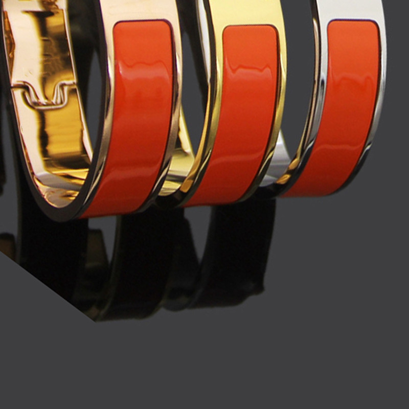 High quality designer design Letter buckle Bangle Women Men Enamel Jewelry Rose Gold Silver Opening Bracelets Love color Bangles with2WJ3
High quality designer design Letter buckle Bangle Women Men Enamel Jewelry Rose Gold Silver Opening Bracelets Love color Bangles with2WJ3