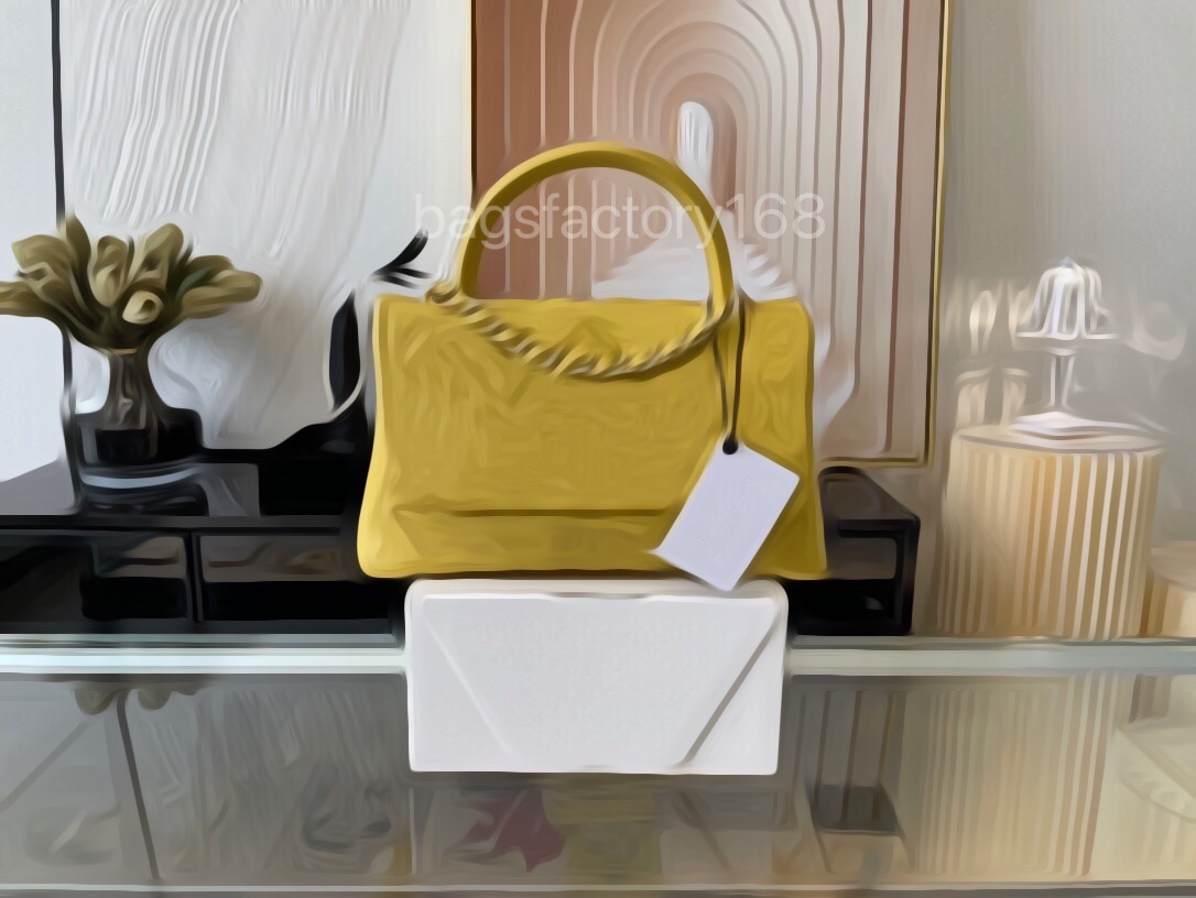 Top Version Of Luxury Design Cowhide Caviar Hand Bag Plaid Shoulder Bags Lady Style Banquet Handbag Gold Buckle Multi-colored Ladies Fashion, Customize
Top Version Of Luxury Design Cowhide Caviar Hand Bag Plaid Shoulder Bags Lady Style Banquet Handbag Gold Buckle Multi-colored Ladies Fashion, Customize