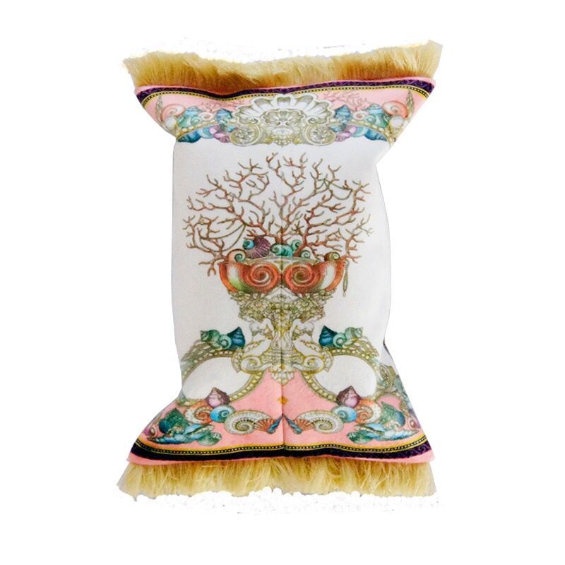 Luxury designer classic Decorative Objects fabric art paper decoration cover home table napkin storage for restaurant hotel coffee festivals party dinner 2022
Luxury designer classic Decorative Objects fabric art paper decoration cover home table napkin storage for restaurant hotel coffee festivals party dinner 2022