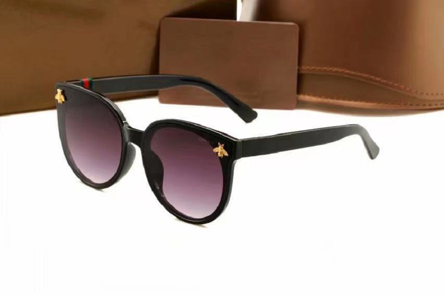 High Quality Women's and Men Sunglasses Solid Color Gradient glasses Brand Designed Resin Fashion Mature Women Wiht box #14, White;black
High Quality Women's and Men Sunglasses Solid Color Gradient glasses Brand Designed Resin Fashion Mature Women Wiht box #14, White;black