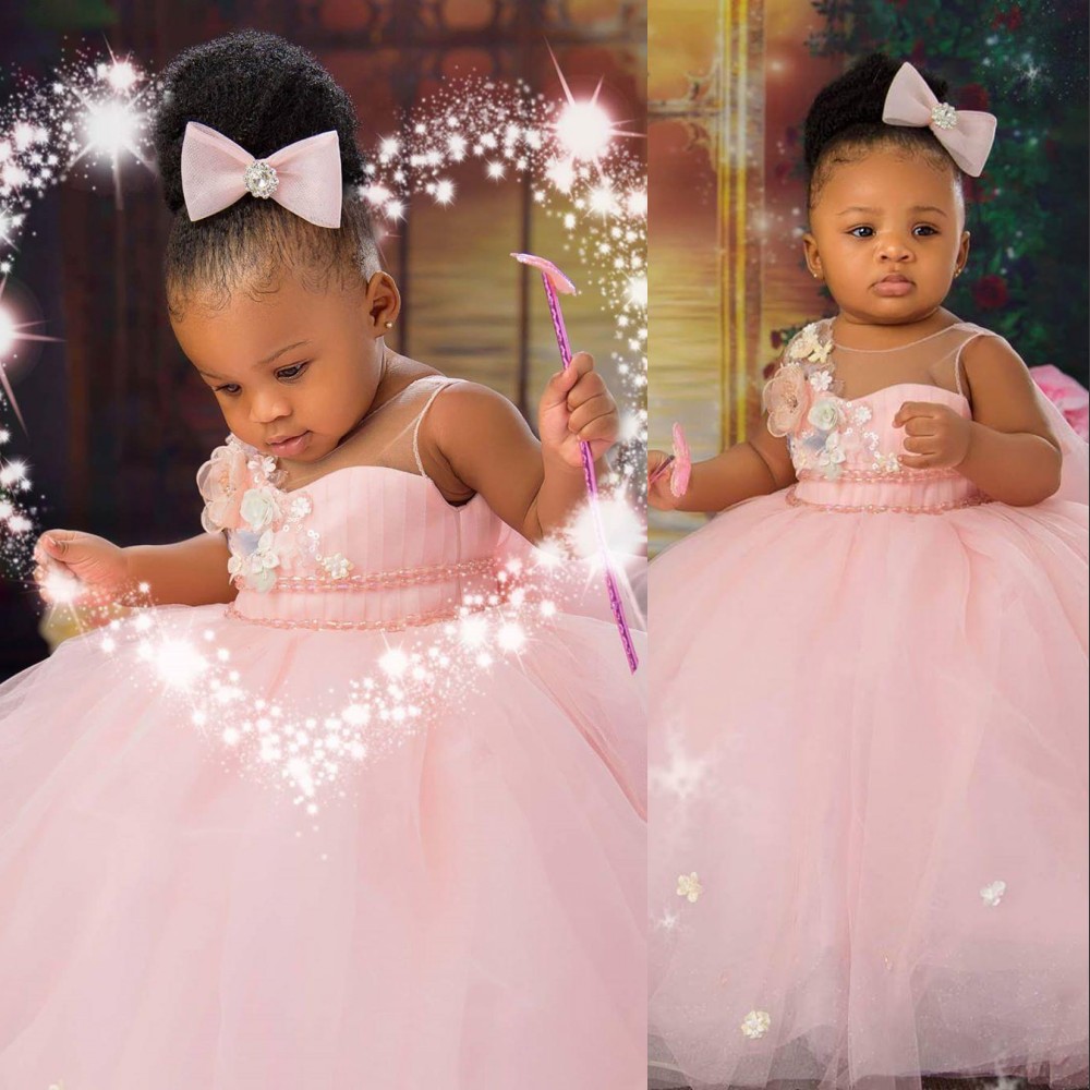 2021 Cute Pink Flower Girl Dresses For Weddings Sheer Neck Crystal Beads With Bow Flowers Ball Gown Tulle Girls Pageant Dress Kids Communion Gowns