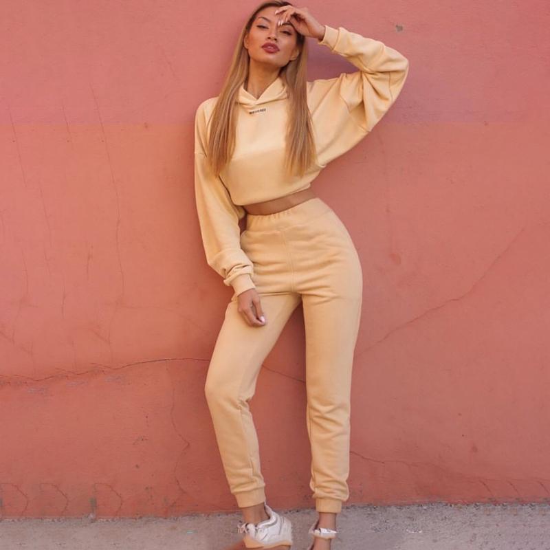 Fashion Women's Sportswear Casual Solid Color Long Sleeved Short Hoodie Trousers Sports Suit Winter Grils Ladies Tracksuit Tracksuits