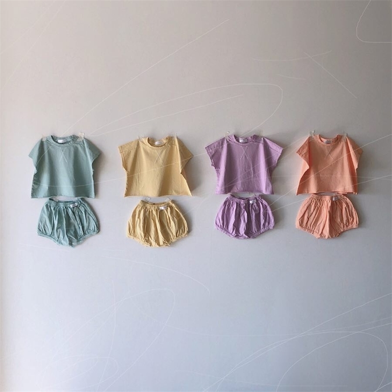 Summer baby boys girls candy color clothes sets kids cotton loose T shirt and shorts 2 pcs suits 210708, Yellow
Summer baby boys girls candy color clothes sets kids cotton loose T shirt and shorts 2 pcs suits 210708, Yellow