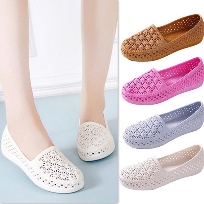 Summer Ladies Plastic Bird's Nest Hole Shoes Women Breathable Soft Hollow Sandals Bottom Wholesale, White