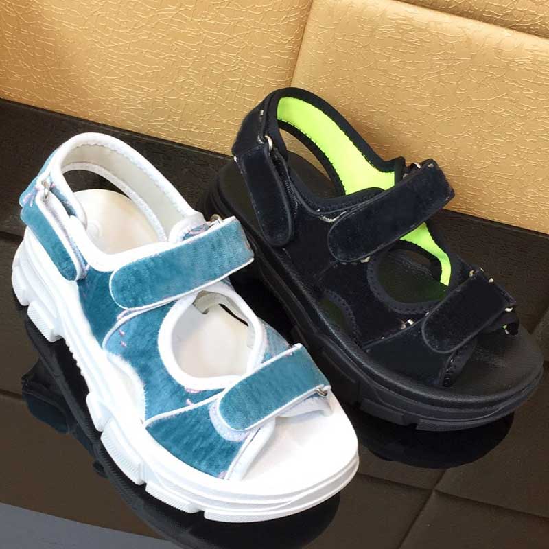 High quality ladies platform sandals fashion summer women comfortable flat casual shoes travel beach slippers exclusive custom Anti slip and wear resistant design
High quality ladies platform sandals fashion summer women comfortable flat casual shoes travel beach slippers exclusive custom Anti slip and wear resistant design