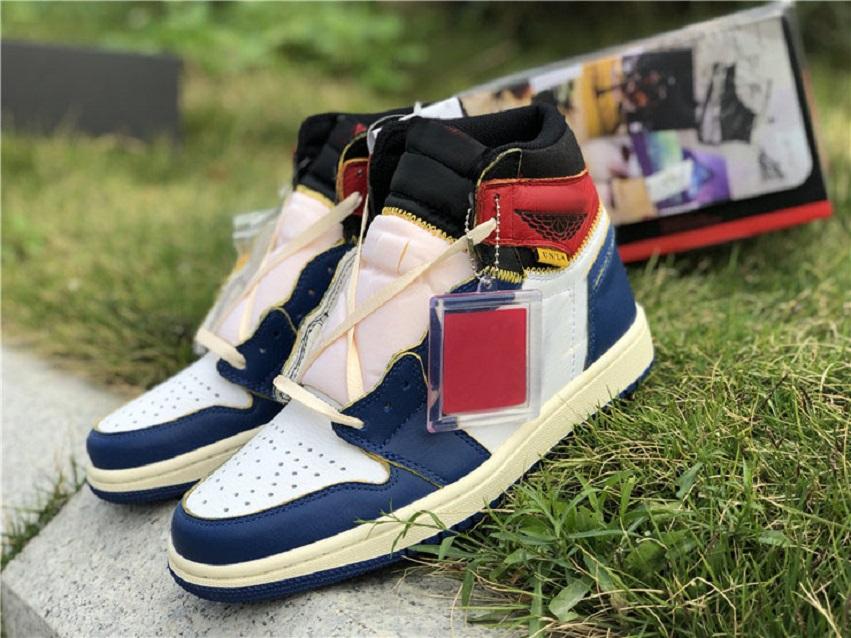 Union 1 High OG NRG Varsity Red Storm Blue Basketball Mens Shoe Designer Outdoor Shoes 1S Trainers Sports Sneakers
Union 1 High OG NRG Varsity Red Storm Blue Basketball Mens Shoe Designer Outdoor Shoes 1S Trainers Sports Sneakers
