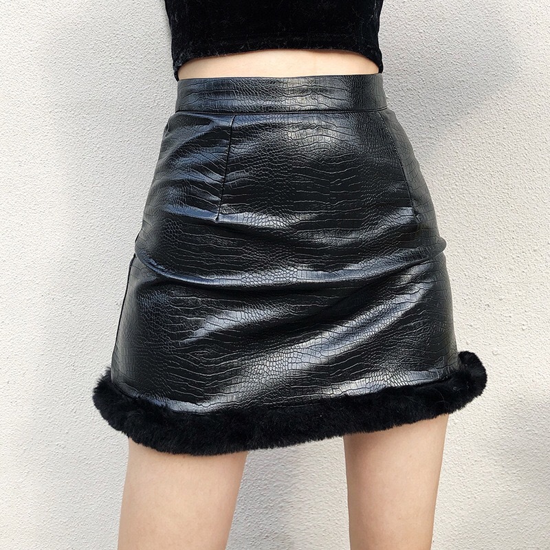 Sexy Women Hem Faux fur Spliced PU Mini Skirt Black Y2K Stylish Cool Girl Package Hips Short Skirts Party 210429