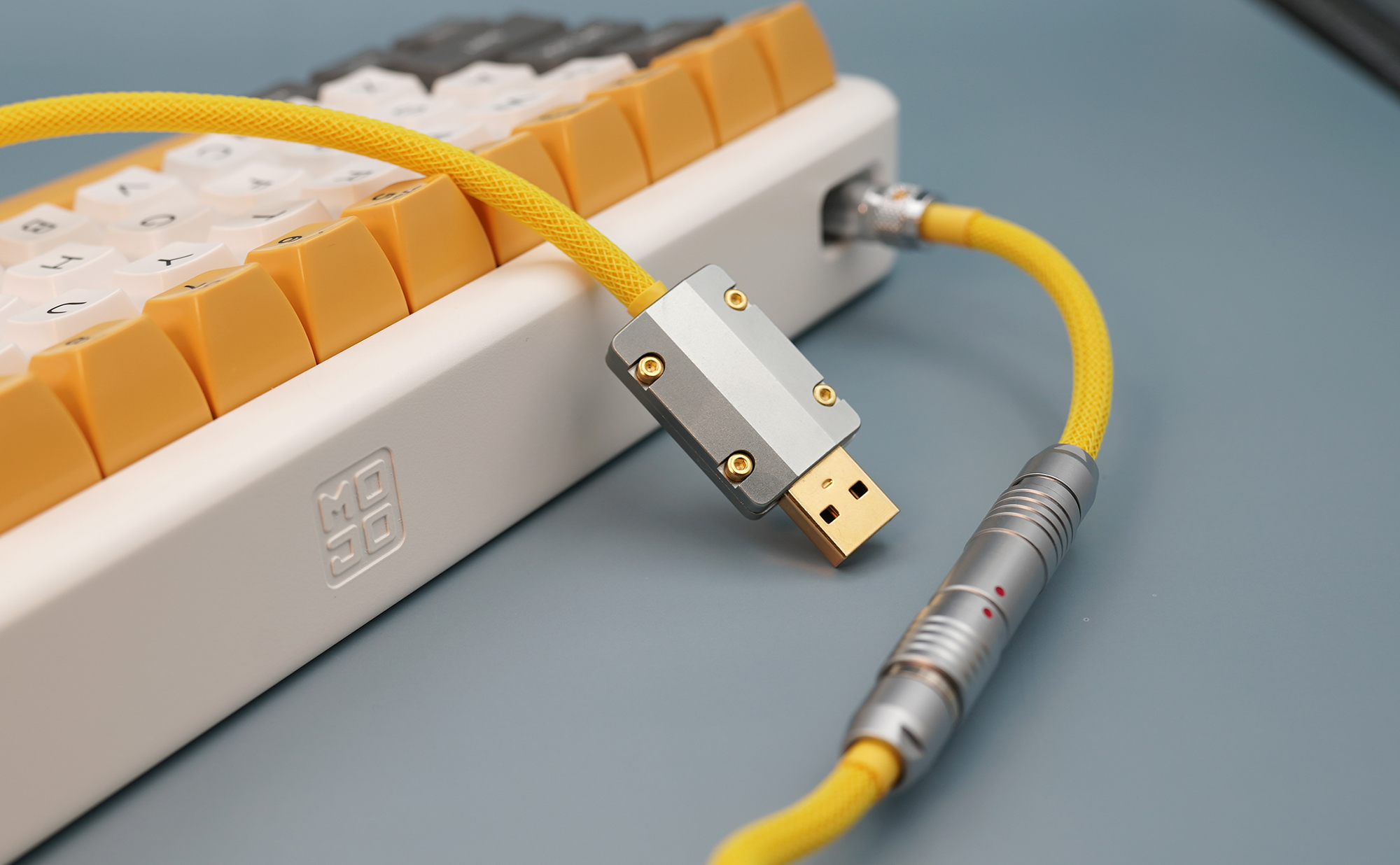 GeekCable Handmade Customized Mechanical Keyboard Data Cable Theme Canoe Volt Electrophoresis Yellow