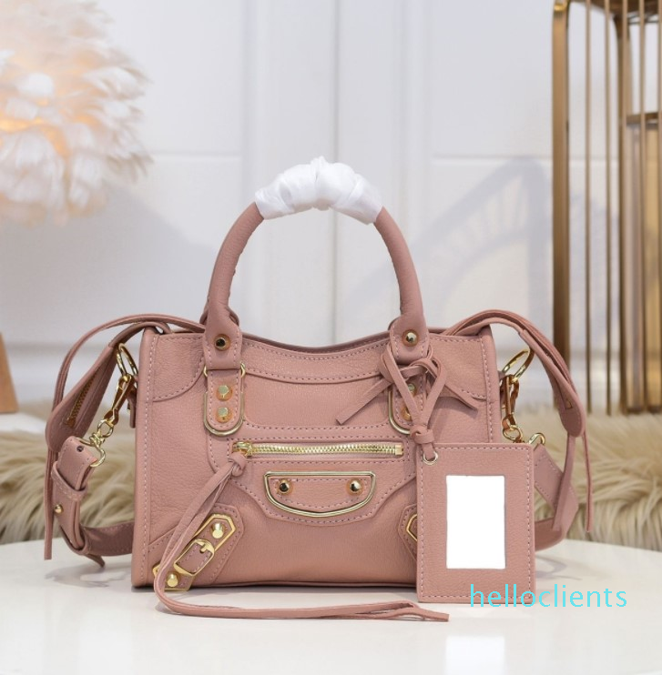 Design motorcycle bag handbag fashion classic letter women's single shoulder high quality messenger various styles
Design motorcycle bag handbag fashion classic letter women's single shoulder high quality messenger various styles